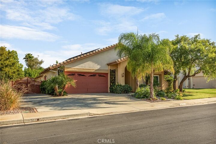 Property Photo:  446 Tartan Way  CA 92223 