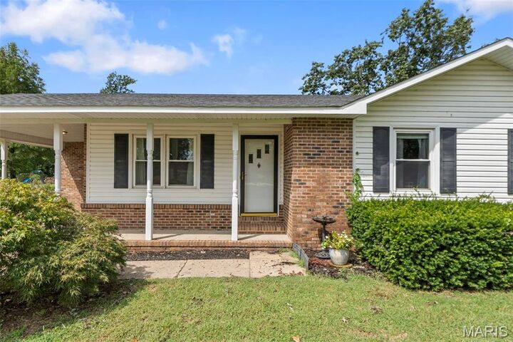 Property Photo: 206 Bohannon Street MO 63801