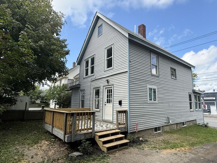 Property Photo:  213 Garland Street  ME 04401 
