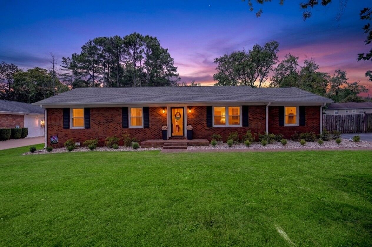 Property Photo: 1311 Trinity Dr TN 37129