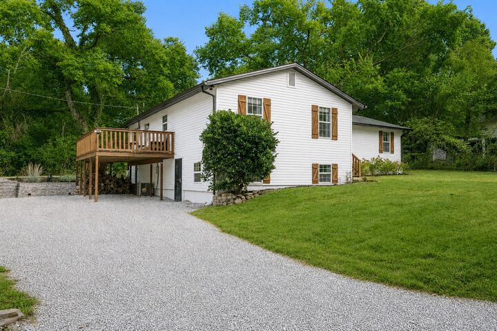 Property Photo: 2707 Jones Ave TN 37207