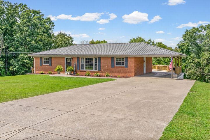 Property Photo:  871 Center Point Rd  TN 37058 
