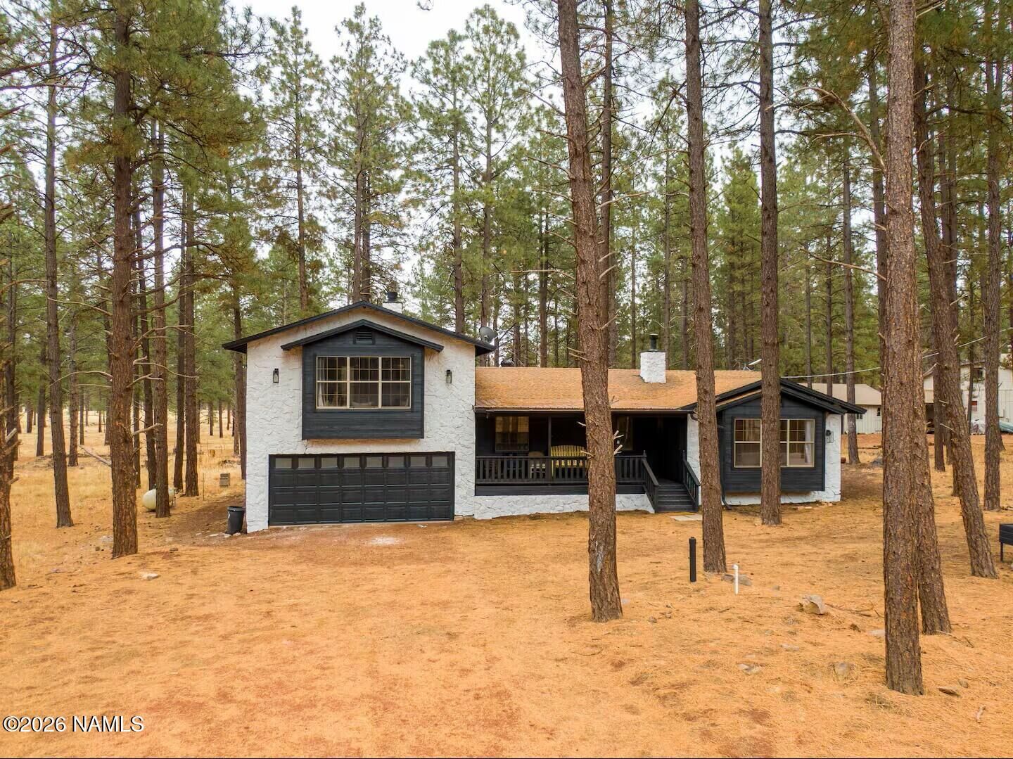 Property Photo:  725 S Friar Tuck Trail  AZ 86046 