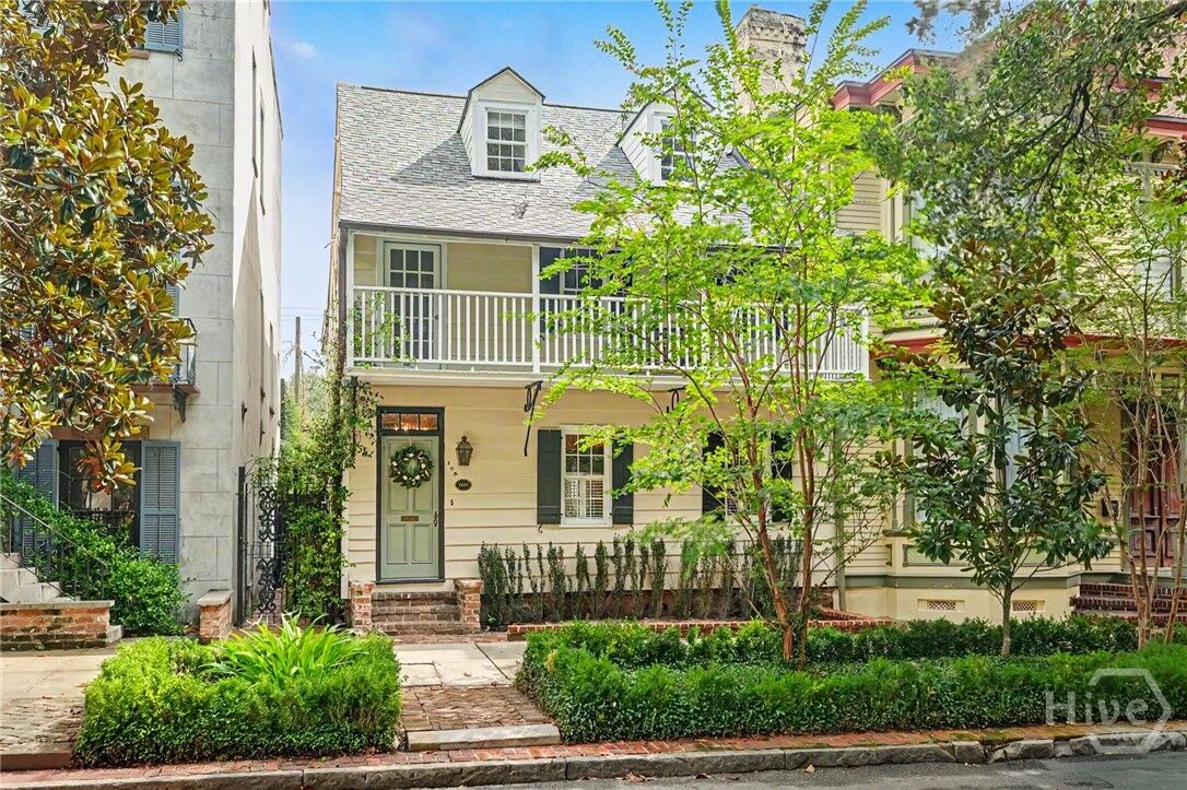 Property Photo:  308 E Liberty Street E  GA  