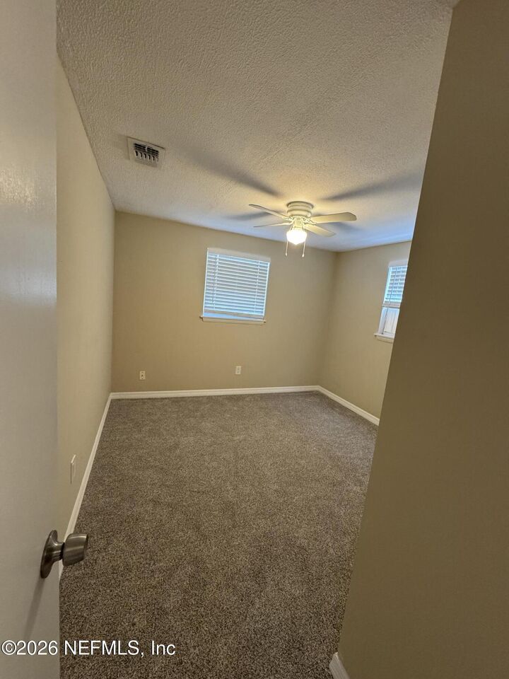 Property Photo: 1240 S Briarcliff Road S FL 32218
