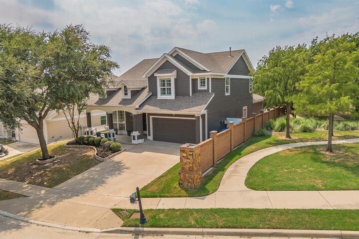 Property Photo: 4904 McCauley Drive TX 76244