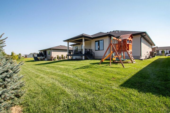 Property Photo: 4573 Whitetail Ct IA 51106