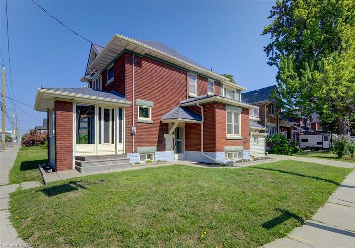 Property Photo: 224 Weber Street E ON N2H 1E8
