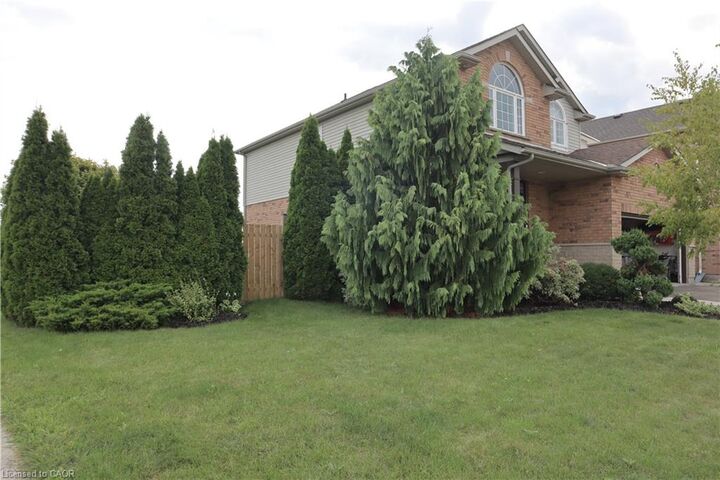 Property Photo: 349 Winterberry Boulevard ON L2V 5E6