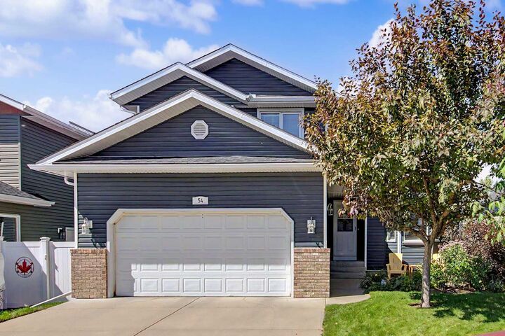 54 Edendale Crescent SE — photo 1