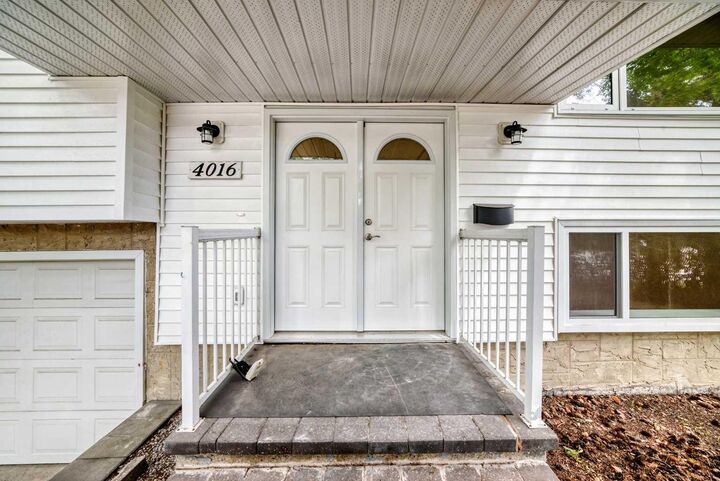 Property Photo: 4016 37 Street NW AB T2L 2J3