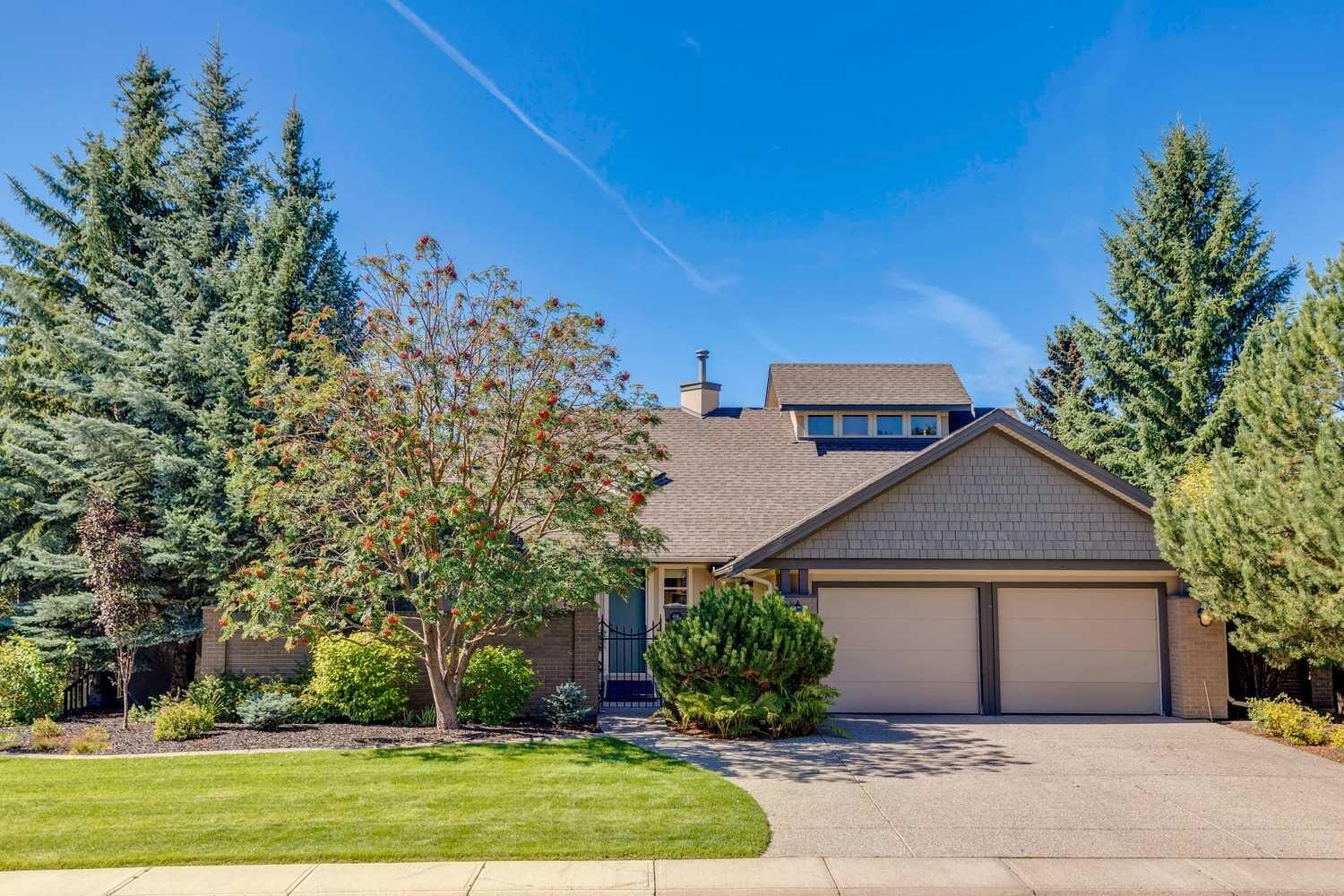 Property Photo:  68 Spring Valley Way SW  AB T3H 4V2 