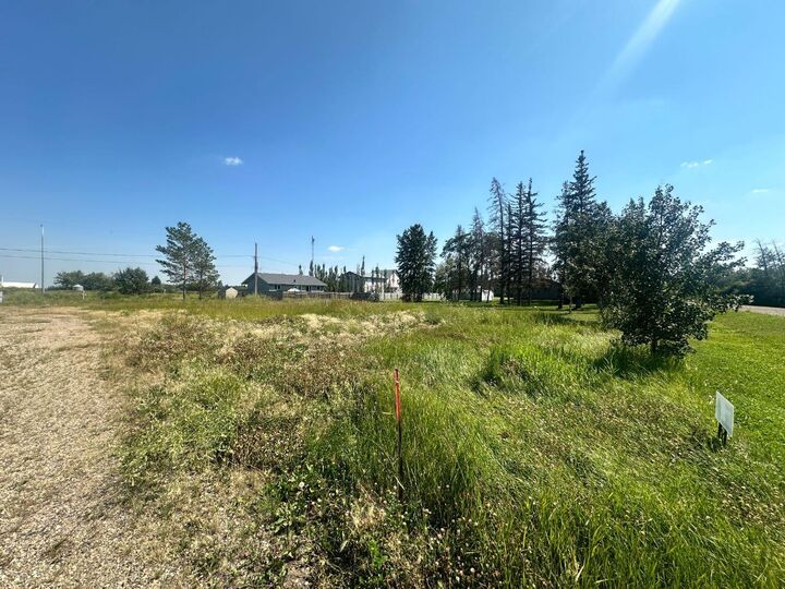 Property Photo:  211 Main Street  SK S0M 3A0 