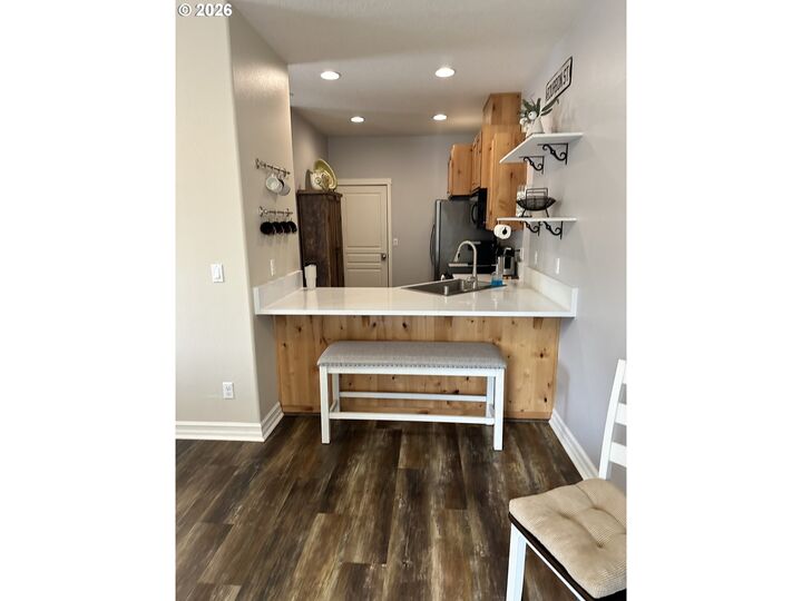 Property Photo: 80 N 41st Pl WA 98642