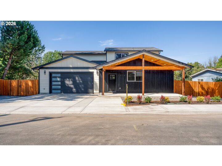 Property Photo:  1216 Goucher St  OR 97101 