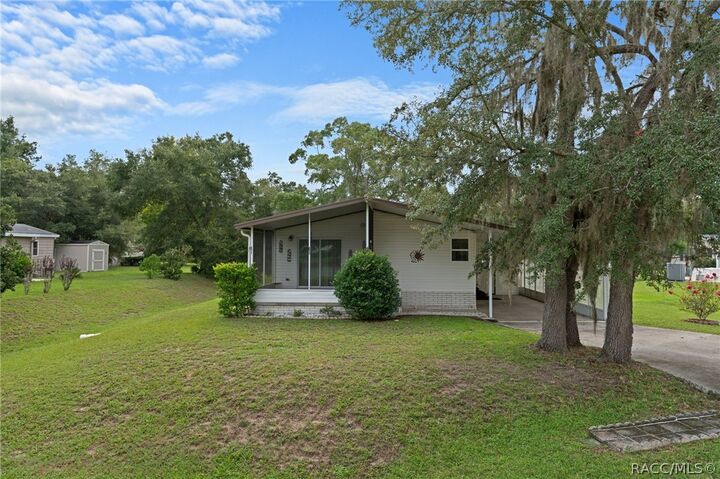 Property Photo:  2271 N Loma Point  FL 34442 
