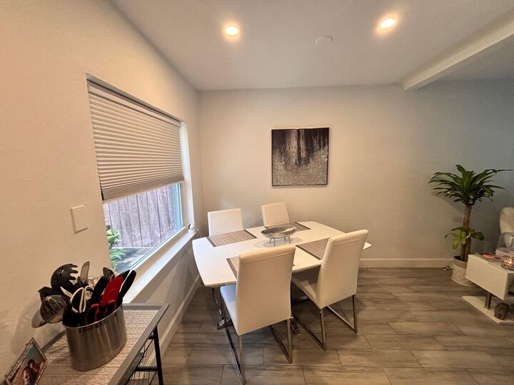 Property Photo: 1345 NE 15th Avenue 1 FL 33304