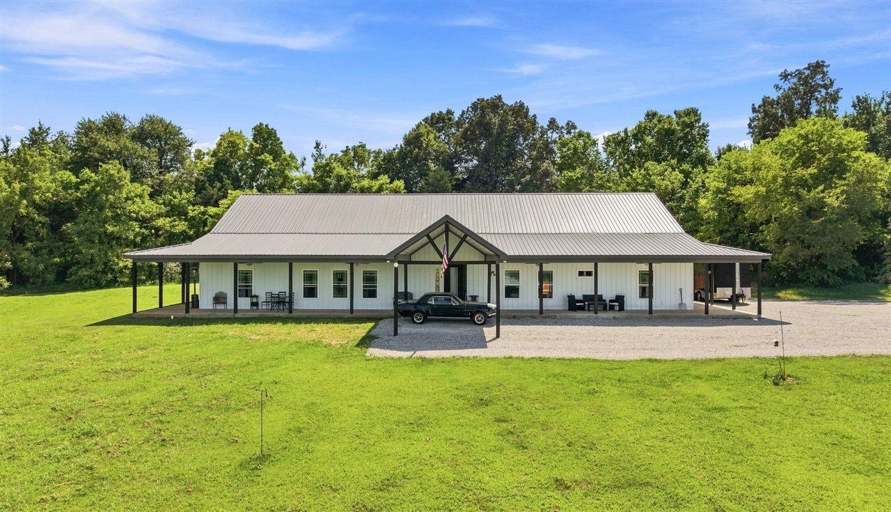Property Photo:  800 Jenny Road  KY 42127 