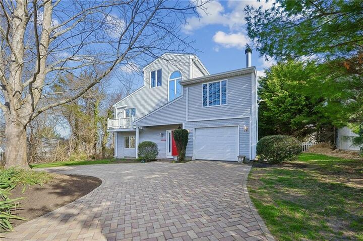 Property Photo:  94 Spindrift Street  RI 02835 