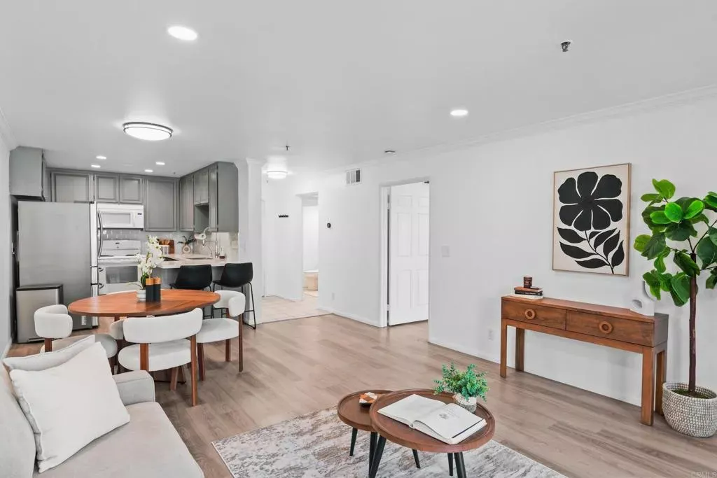 Property Photo:  5705 Friars Road 7  CA 92110 