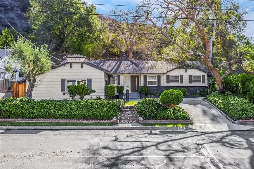 Property Photo: 2020 Oak Valley CA 91208