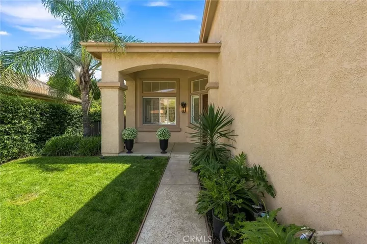 Property Photo:  1848 Autumn Place  CA 93065 