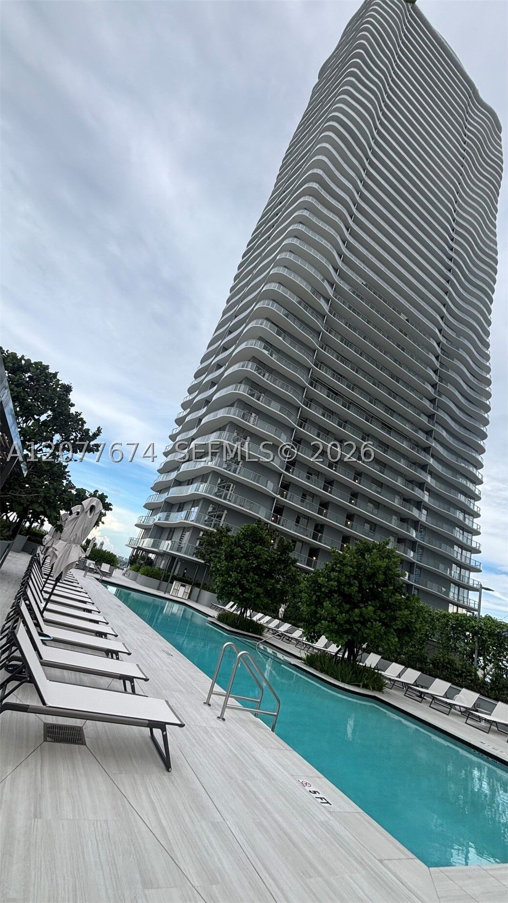 Property Photo: 1400 Biscayne Blvd 2106 FL 33132