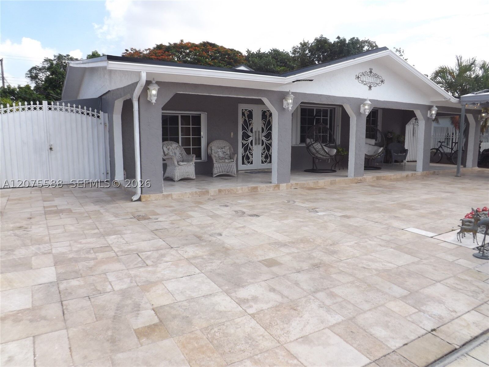 Property Photo:  217 W 34th St  FL 33012 