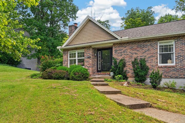 Property Photo:  1807 Fieldcrest Drive  IN 47025 