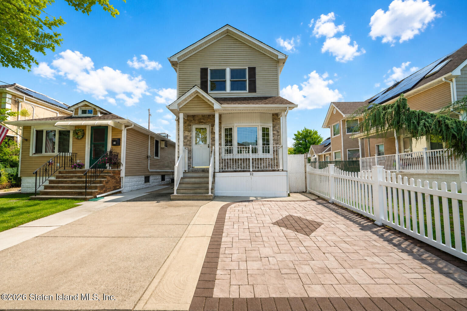 Property Photo:  32 Goodall Street  NY 10308 