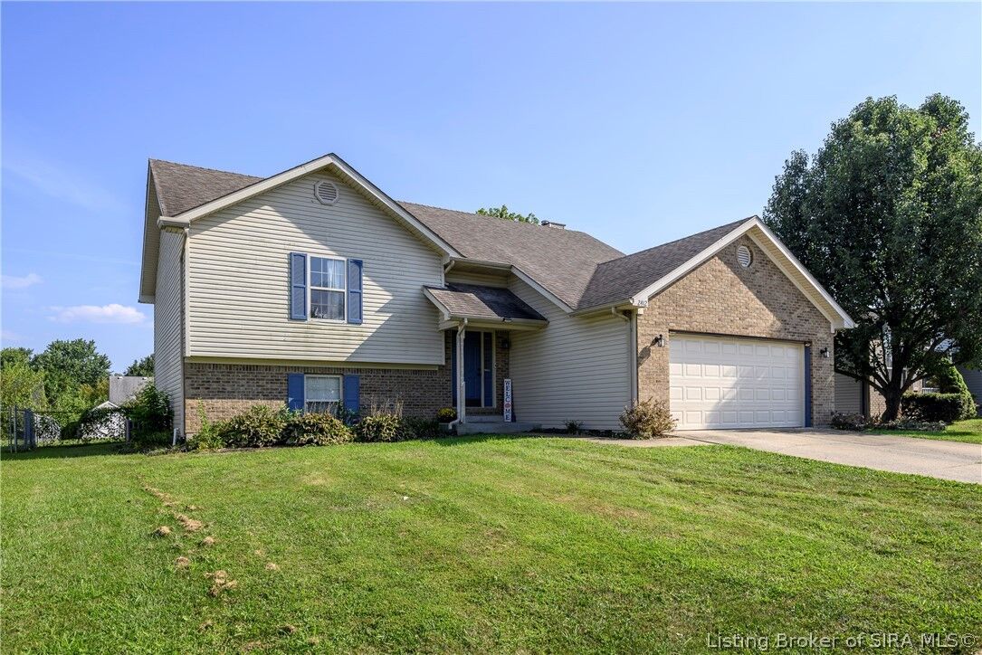 Property Photo:  2412 Kingsfield Street  IN 47130 