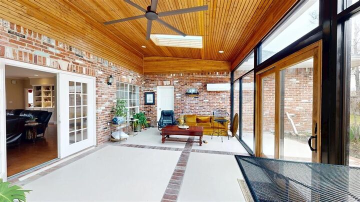 Property Photo: 904 Belle Arbes Drive LA 70605