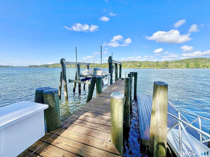 Property Photo:  288 Middlesex Avenue  CT 06412 