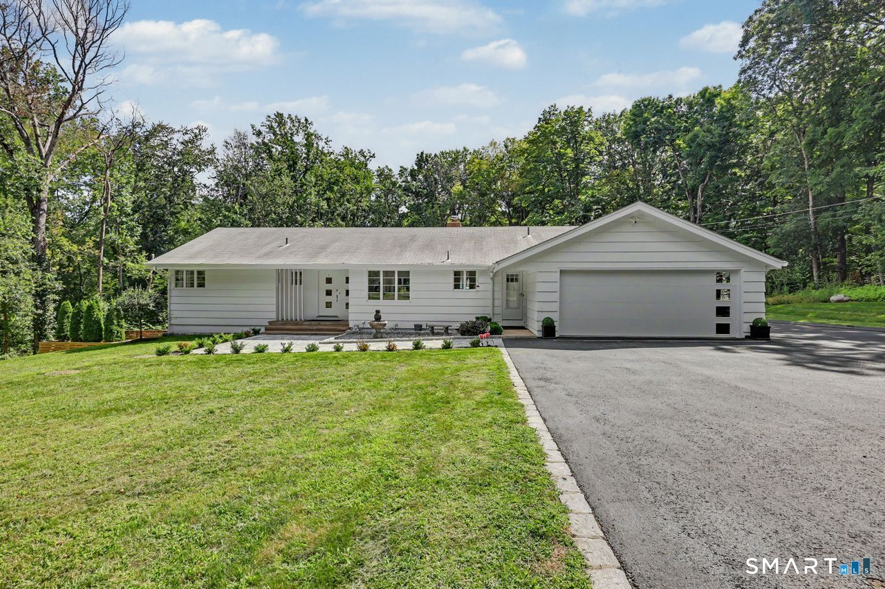 Property Photo:  48 Mulberry Road  CT 06525 