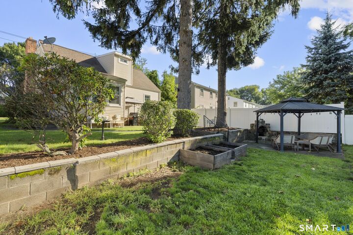 Property Photo: 81 Peck Street CT 06614