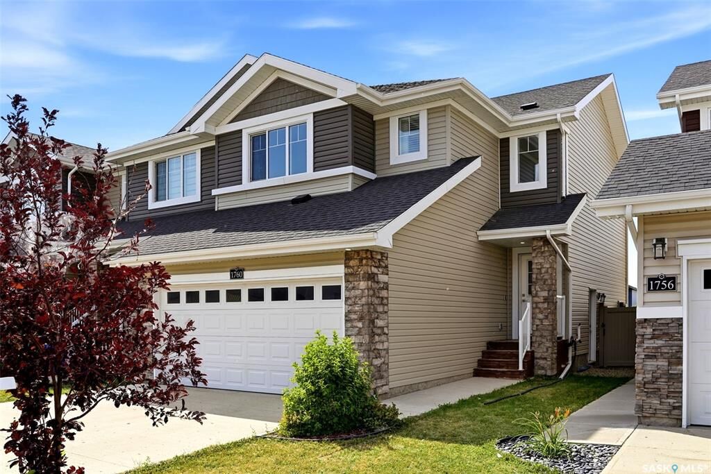 Property Photo: 1760 Mustard Street SK S4Y 0G1