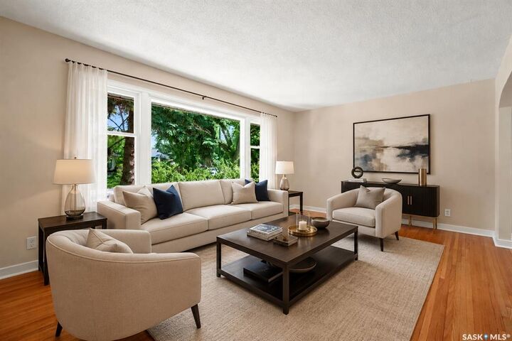 Property Photo: 2928 Queen Street SK S4S 2E4