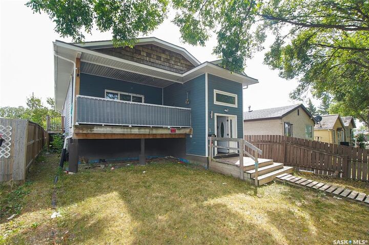 Property Photo:  417 Robinson Street A B  SK S4R 3R5 