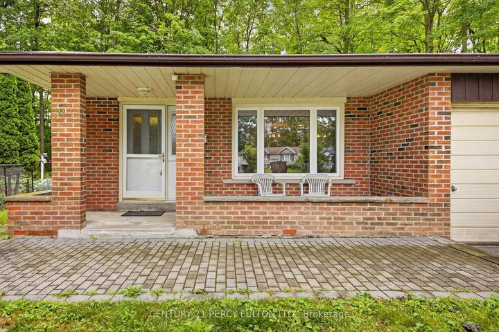 Photo de la propriété: 11 Aldergrove Circle ON L4M 4W6
