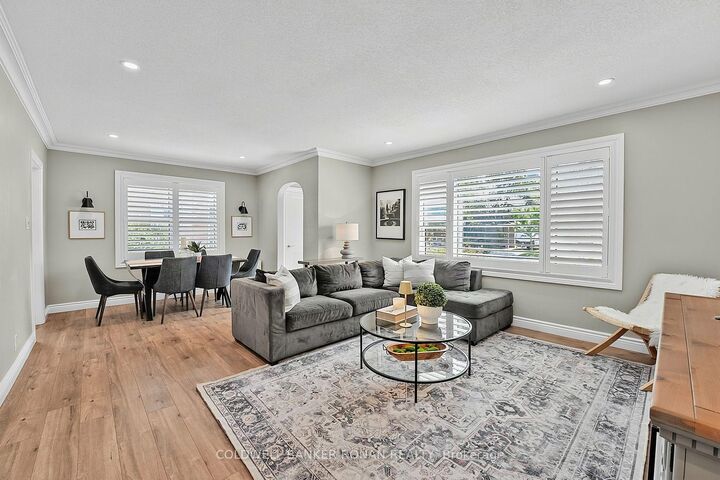 Property Photo:  22 Nelson Street  ON L9R 1G9 