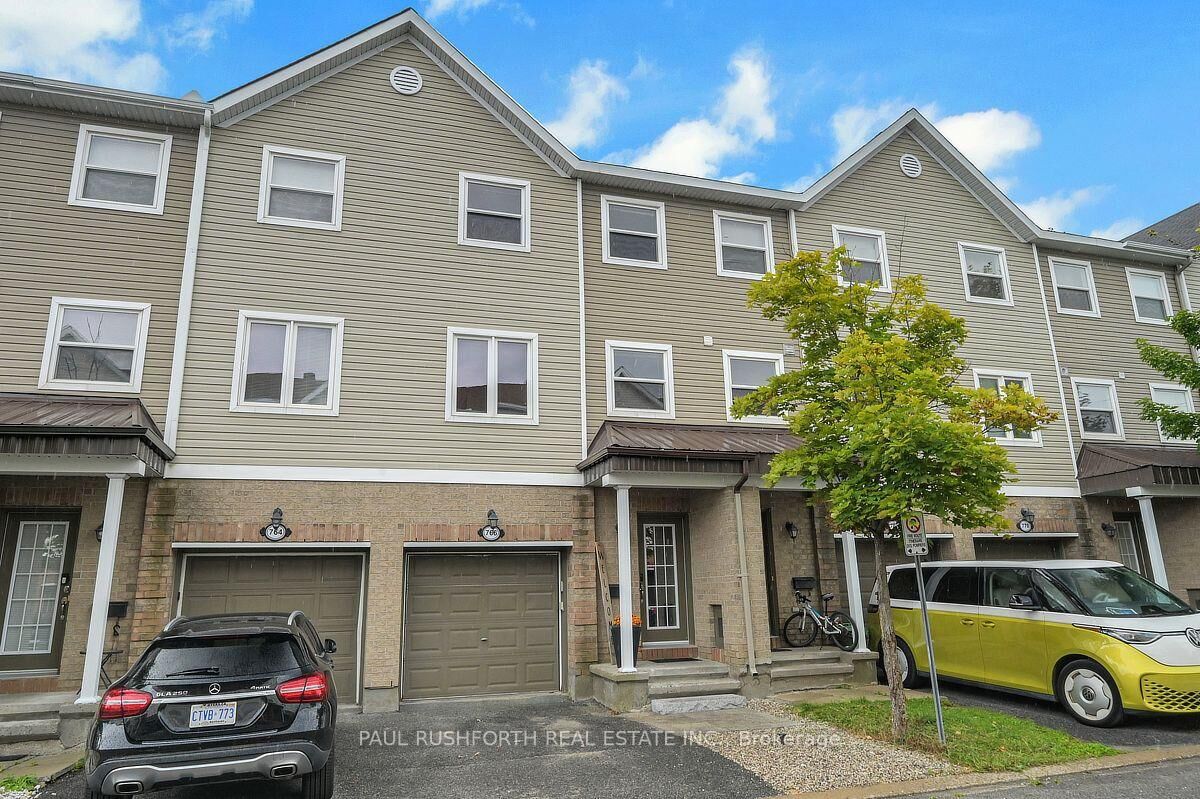 Property Photo: 766 Sanibel Private ON K2H 0A8