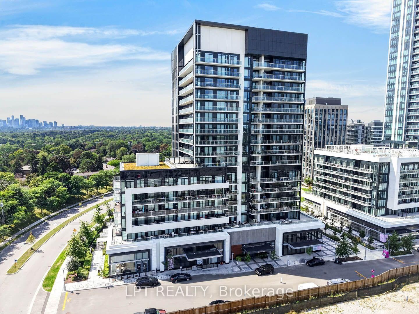 Property Photo:  20 O'Neill Road 536  ON M3C 0R2 