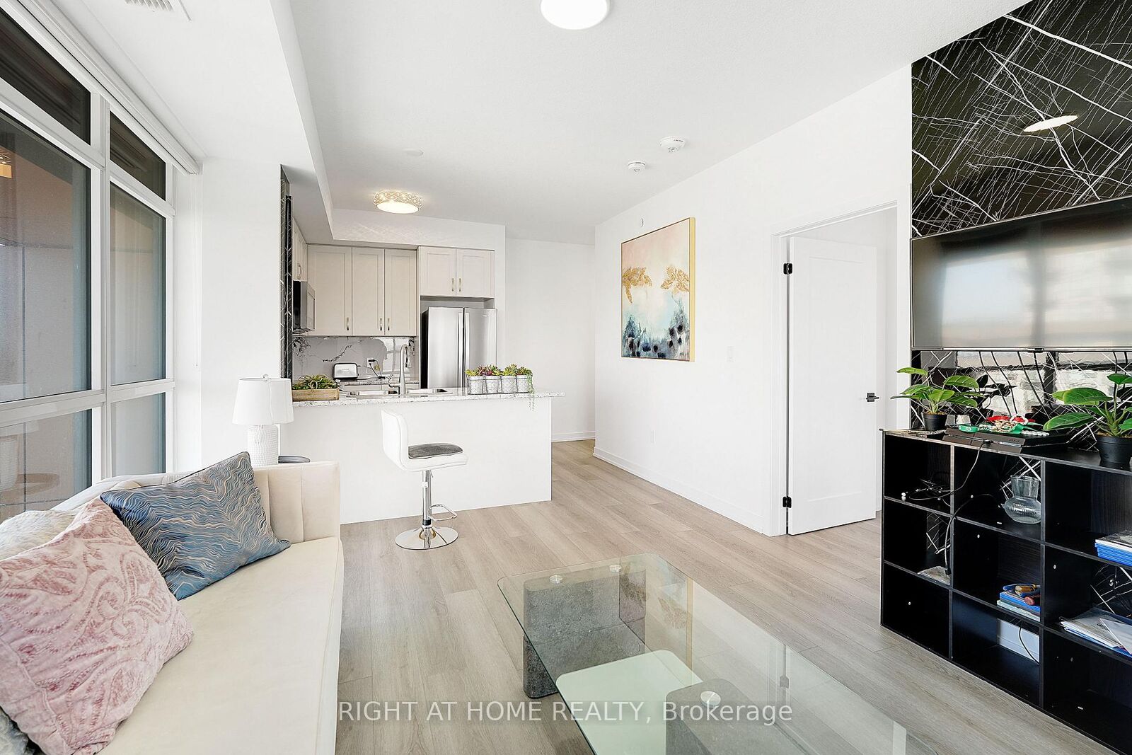Property Photo: 460 Dundas Street E 905 ON L8B 2A5