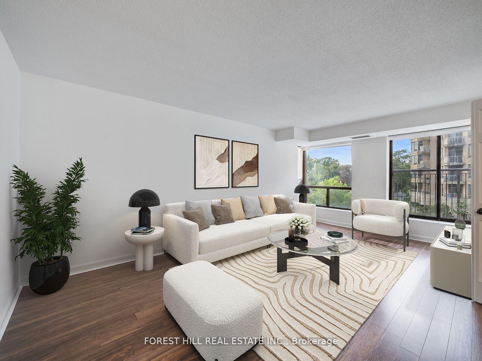 Property Photo:  