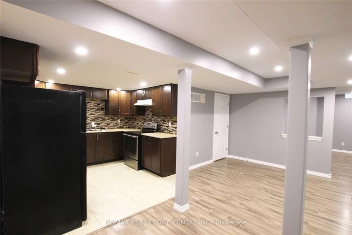 Property Photo:  416 Tansley Street  ON L9V 2S6 