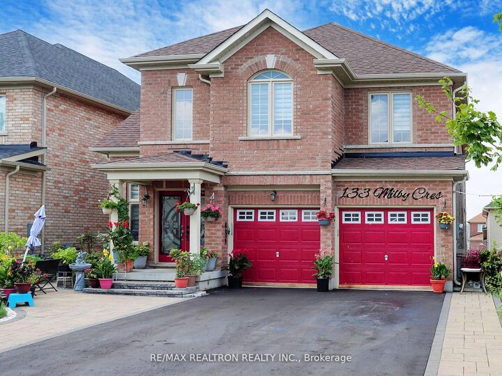 Property Photo: 133 Milby Crescent ON L3Z 0X8