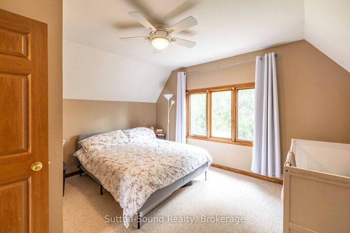 Property Photo:  444 Balmy Beach Road  ON N4K 5N4 