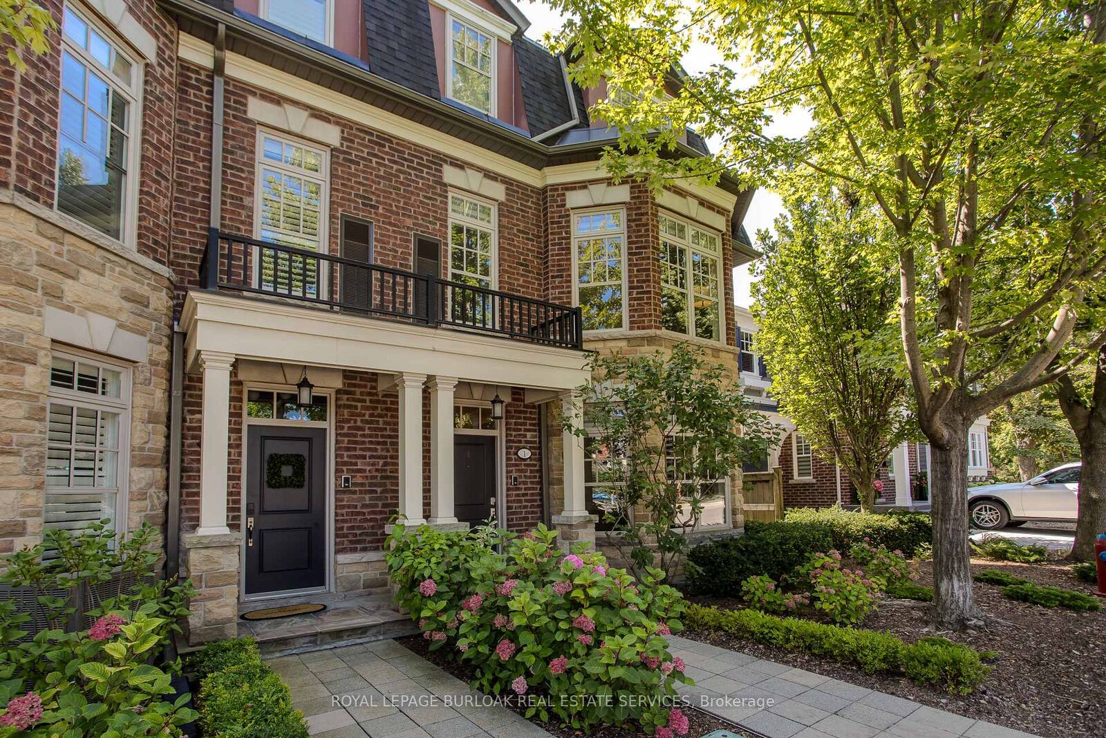 Property Photo:  2061 Maria Street 1  ON L7R 0B5 