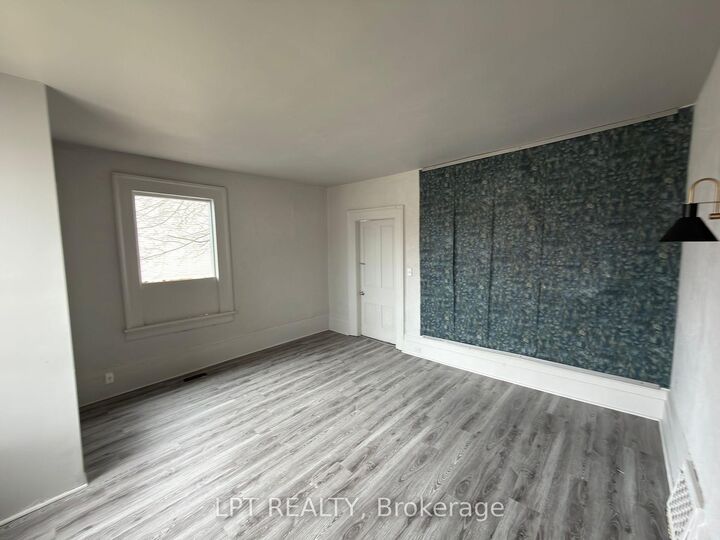 Property Photo:  37 Elizabeth Street N  ON L6X 1S3 