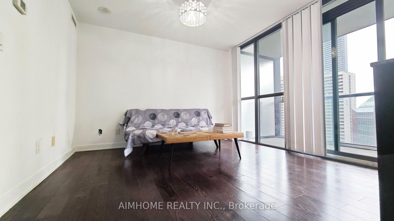 Property Photo: 110 Charles Street E 1510 ON M4Y 1T5